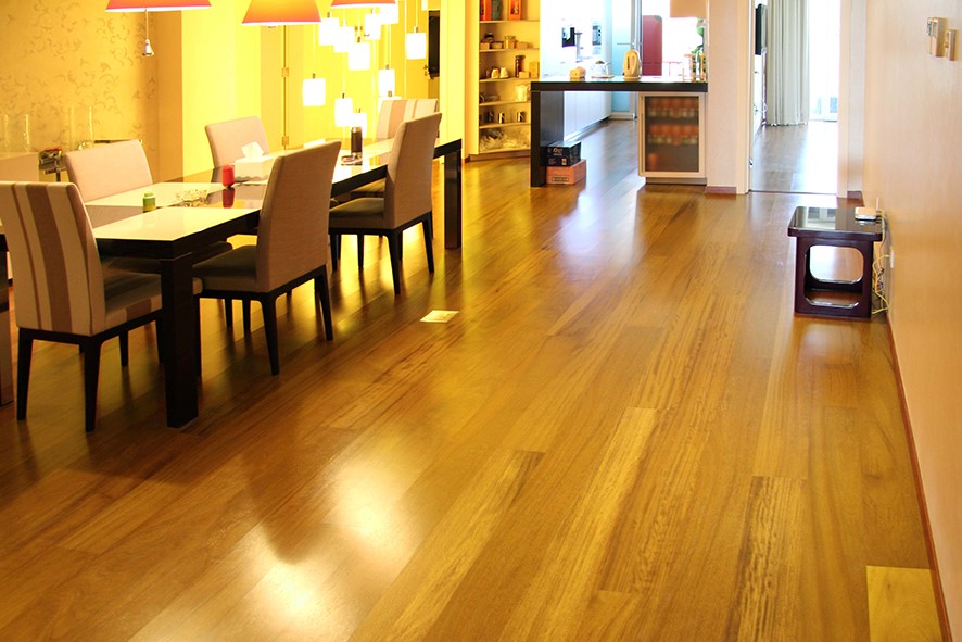 蘑菇视频免费看成人网站北欧进口地板，高品质从选材开始 2